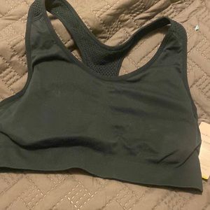 Dark green sports bra, old Navy brand size XL